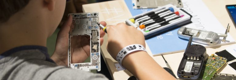 Guest blog. iFixit on Fairphone 2: The first truly smart smartphone