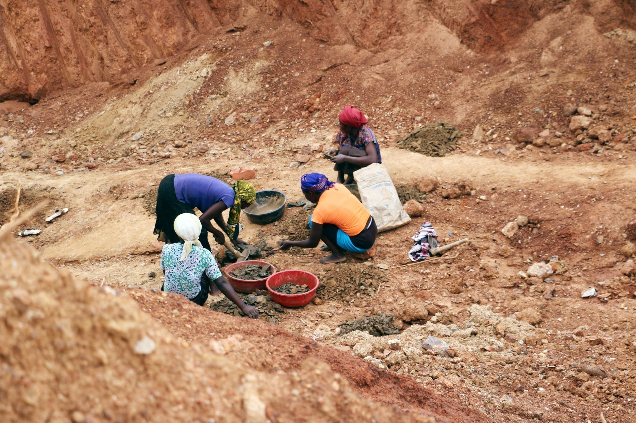 Building a foundation for more responsible gold mining in Uganda