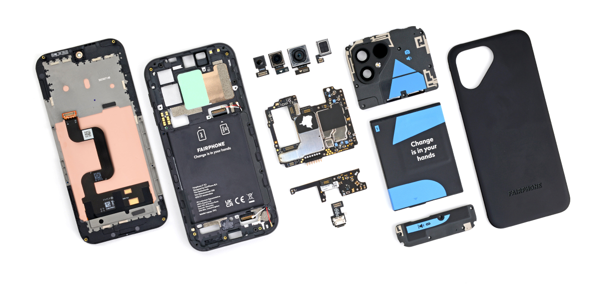 The Fairphone 5 looks GOOD all torn down. Image: iFixit