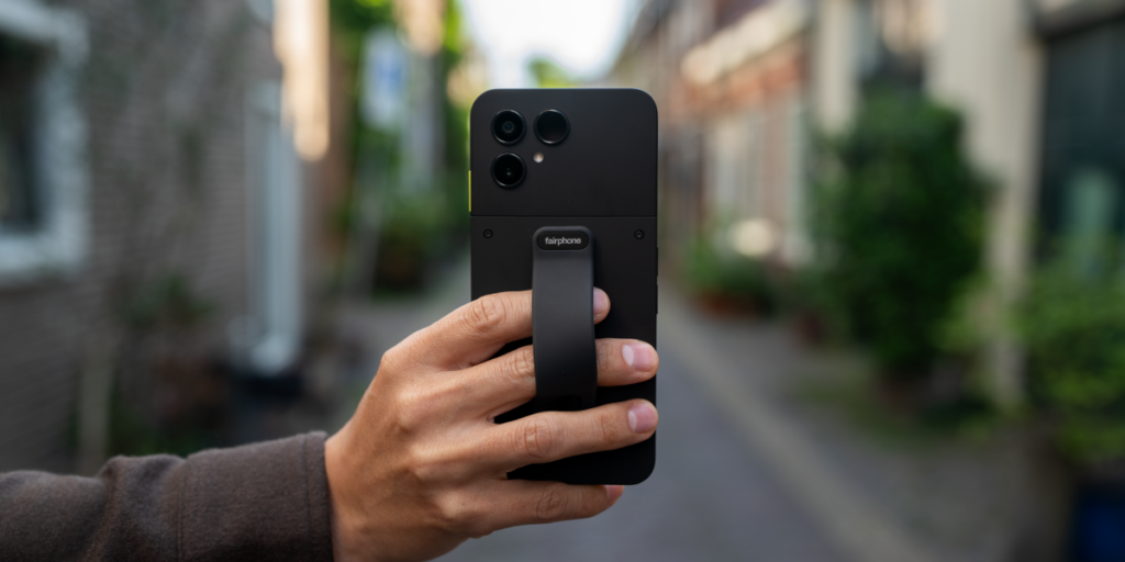 The Fairphone (Gen. 6) Finger Loop